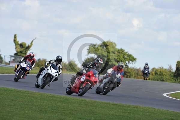 Motorcycle action photographs;Trackday digital images;event digital images;eventdigitalimages;no limits trackday;peter wileman photography;snetterton;snetterton circuit norfolk;snetterton photographs;trackday;trackday photos