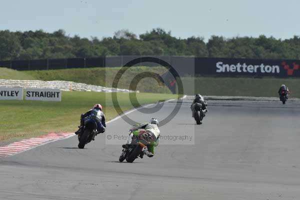 Motorcycle action photographs;Trackday digital images;event digital images;eventdigitalimages;no limits trackday;peter wileman photography;snetterton;snetterton circuit norfolk;snetterton photographs;trackday;trackday photos