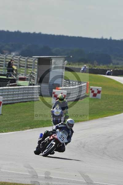 Motorcycle action photographs;Trackday digital images;event digital images;eventdigitalimages;no limits trackday;peter wileman photography;snetterton;snetterton circuit norfolk;snetterton photographs;trackday;trackday photos