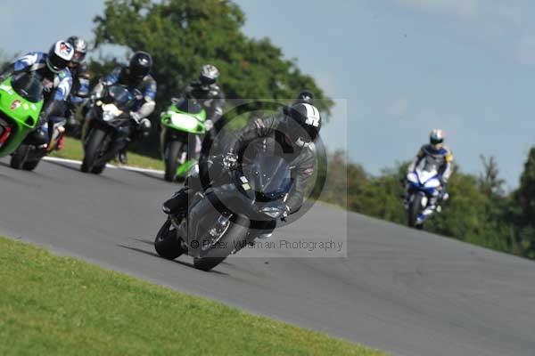 Motorcycle action photographs;Trackday digital images;event digital images;eventdigitalimages;no limits trackday;peter wileman photography;snetterton;snetterton circuit norfolk;snetterton photographs;trackday;trackday photos