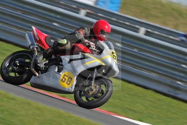 Motorcycle action photographs;Trackday digital images;event digital images;eventdigitalimages;no limits trackday;peter wileman photography;snetterton;snetterton circuit norfolk;snetterton photographs;trackday;trackday photos