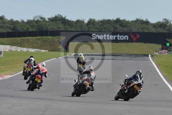 Motorcycle action photographs;Trackday digital images;event digital images;eventdigitalimages;no limits trackday;peter wileman photography;snetterton;snetterton circuit norfolk;snetterton photographs;trackday;trackday photos
