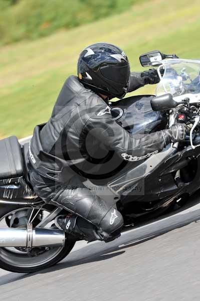 Motorcycle action photographs;Trackday digital images;event digital images;eventdigitalimages;no limits trackday;peter wileman photography;snetterton;snetterton circuit norfolk;snetterton photographs;trackday;trackday photos