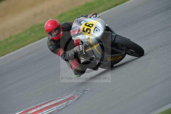 Motorcycle action photographs;Trackday digital images;event digital images;eventdigitalimages;no limits trackday;peter wileman photography;snetterton;snetterton circuit norfolk;snetterton photographs;trackday;trackday photos