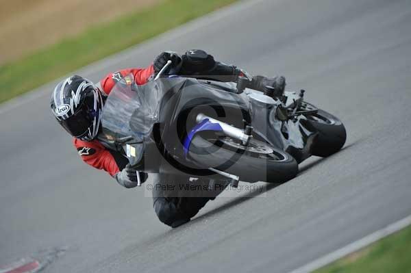 Motorcycle action photographs;Trackday digital images;event digital images;eventdigitalimages;no limits trackday;peter wileman photography;snetterton;snetterton circuit norfolk;snetterton photographs;trackday;trackday photos