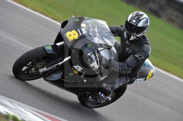 Motorcycle action photographs;Trackday digital images;event digital images;eventdigitalimages;no limits trackday;peter wileman photography;snetterton;snetterton circuit norfolk;snetterton photographs;trackday;trackday photos