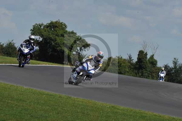 Motorcycle action photographs;Trackday digital images;event digital images;eventdigitalimages;no limits trackday;peter wileman photography;snetterton;snetterton circuit norfolk;snetterton photographs;trackday;trackday photos