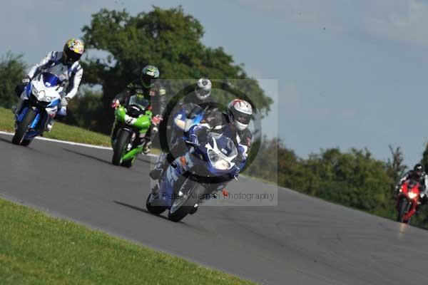 Motorcycle action photographs;Trackday digital images;event digital images;eventdigitalimages;no limits trackday;peter wileman photography;snetterton;snetterton circuit norfolk;snetterton photographs;trackday;trackday photos