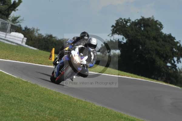 Motorcycle action photographs;Trackday digital images;event digital images;eventdigitalimages;no limits trackday;peter wileman photography;snetterton;snetterton circuit norfolk;snetterton photographs;trackday;trackday photos