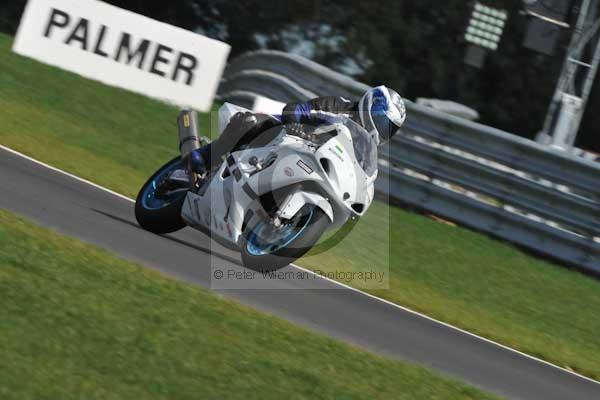 Motorcycle action photographs;Trackday digital images;event digital images;eventdigitalimages;no limits trackday;peter wileman photography;snetterton;snetterton circuit norfolk;snetterton photographs;trackday;trackday photos