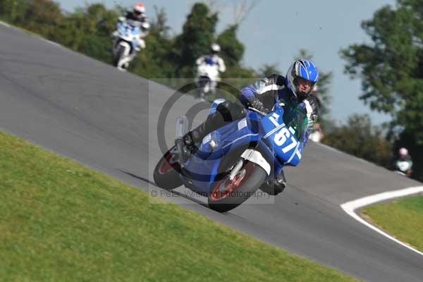 Motorcycle action photographs;Trackday digital images;event digital images;eventdigitalimages;no limits trackday;peter wileman photography;snetterton;snetterton circuit norfolk;snetterton photographs;trackday;trackday photos