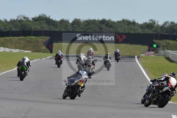 Motorcycle action photographs;Trackday digital images;event digital images;eventdigitalimages;no limits trackday;peter wileman photography;snetterton;snetterton circuit norfolk;snetterton photographs;trackday;trackday photos