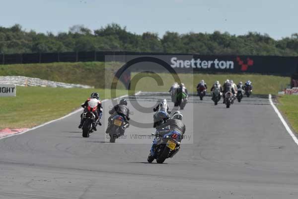 Motorcycle action photographs;Trackday digital images;event digital images;eventdigitalimages;no limits trackday;peter wileman photography;snetterton;snetterton circuit norfolk;snetterton photographs;trackday;trackday photos