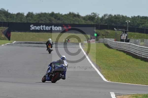 Motorcycle action photographs;Trackday digital images;event digital images;eventdigitalimages;no limits trackday;peter wileman photography;snetterton;snetterton circuit norfolk;snetterton photographs;trackday;trackday photos