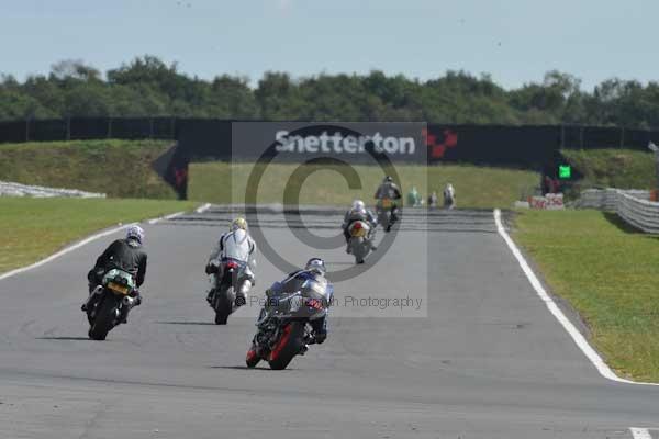 Motorcycle action photographs;Trackday digital images;event digital images;eventdigitalimages;no limits trackday;peter wileman photography;snetterton;snetterton circuit norfolk;snetterton photographs;trackday;trackday photos