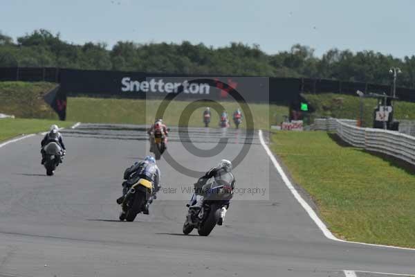 Motorcycle action photographs;Trackday digital images;event digital images;eventdigitalimages;no limits trackday;peter wileman photography;snetterton;snetterton circuit norfolk;snetterton photographs;trackday;trackday photos