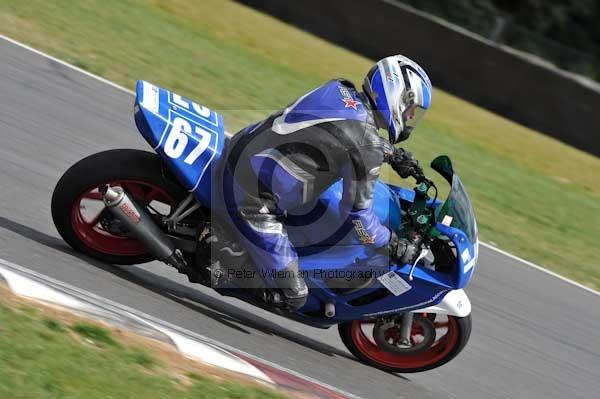 Motorcycle action photographs;Trackday digital images;event digital images;eventdigitalimages;no limits trackday;peter wileman photography;snetterton;snetterton circuit norfolk;snetterton photographs;trackday;trackday photos