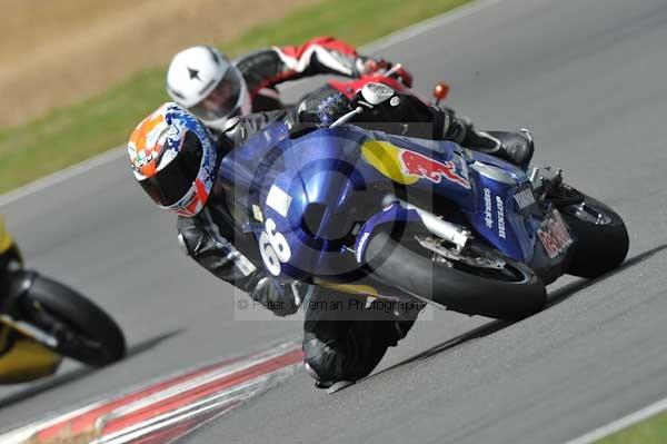 Motorcycle action photographs;Trackday digital images;event digital images;eventdigitalimages;no limits trackday;peter wileman photography;snetterton;snetterton circuit norfolk;snetterton photographs;trackday;trackday photos