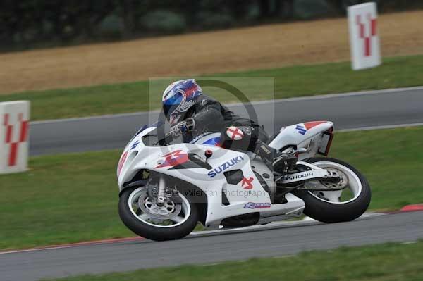 Motorcycle action photographs;Trackday digital images;event digital images;eventdigitalimages;no limits trackday;peter wileman photography;snetterton;snetterton circuit norfolk;snetterton photographs;trackday;trackday photos