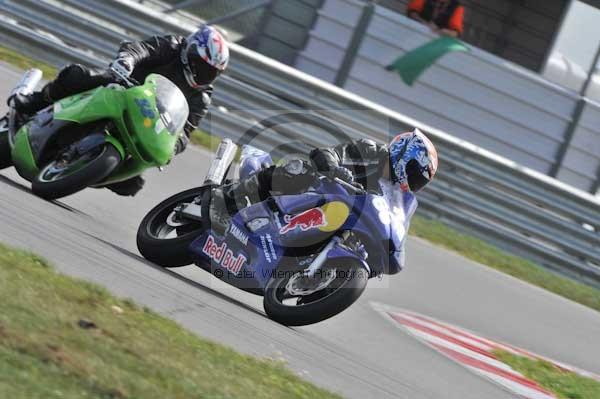 Motorcycle action photographs;Trackday digital images;event digital images;eventdigitalimages;no limits trackday;peter wileman photography;snetterton;snetterton circuit norfolk;snetterton photographs;trackday;trackday photos