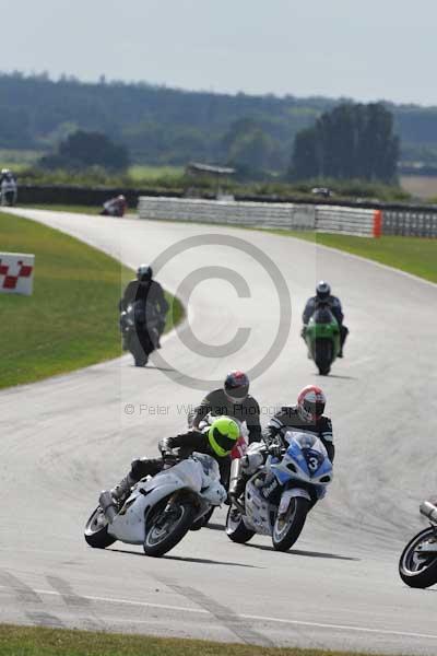 Motorcycle action photographs;Trackday digital images;event digital images;eventdigitalimages;no limits trackday;peter wileman photography;snetterton;snetterton circuit norfolk;snetterton photographs;trackday;trackday photos