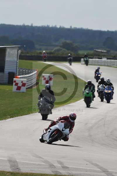 Motorcycle action photographs;Trackday digital images;event digital images;eventdigitalimages;no limits trackday;peter wileman photography;snetterton;snetterton circuit norfolk;snetterton photographs;trackday;trackday photos