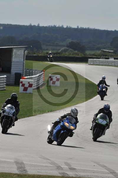 Motorcycle action photographs;Trackday digital images;event digital images;eventdigitalimages;no limits trackday;peter wileman photography;snetterton;snetterton circuit norfolk;snetterton photographs;trackday;trackday photos
