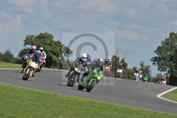 Motorcycle action photographs;Trackday digital images;event digital images;eventdigitalimages;no limits trackday;peter wileman photography;snetterton;snetterton circuit norfolk;snetterton photographs;trackday;trackday photos