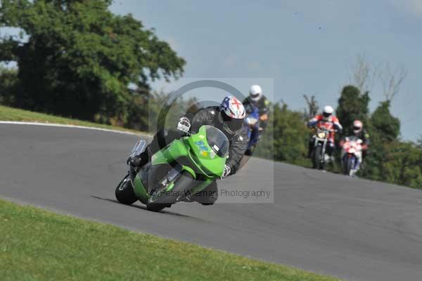 Motorcycle action photographs;Trackday digital images;event digital images;eventdigitalimages;no limits trackday;peter wileman photography;snetterton;snetterton circuit norfolk;snetterton photographs;trackday;trackday photos