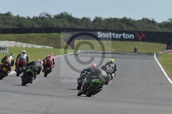 Motorcycle action photographs;Trackday digital images;event digital images;eventdigitalimages;no limits trackday;peter wileman photography;snetterton;snetterton circuit norfolk;snetterton photographs;trackday;trackday photos