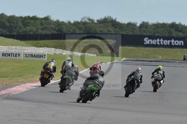 Motorcycle action photographs;Trackday digital images;event digital images;eventdigitalimages;no limits trackday;peter wileman photography;snetterton;snetterton circuit norfolk;snetterton photographs;trackday;trackday photos