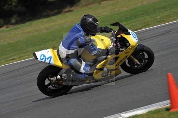 Motorcycle action photographs;Trackday digital images;event digital images;eventdigitalimages;no limits trackday;peter wileman photography;snetterton;snetterton circuit norfolk;snetterton photographs;trackday;trackday photos