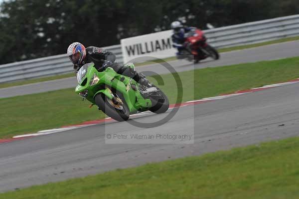 Motorcycle action photographs;Trackday digital images;event digital images;eventdigitalimages;no limits trackday;peter wileman photography;snetterton;snetterton circuit norfolk;snetterton photographs;trackday;trackday photos