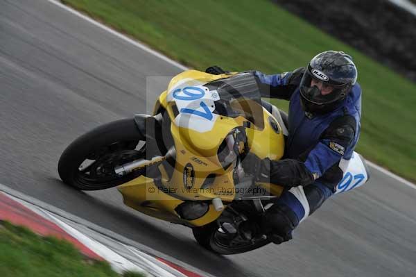 Motorcycle action photographs;Trackday digital images;event digital images;eventdigitalimages;no limits trackday;peter wileman photography;snetterton;snetterton circuit norfolk;snetterton photographs;trackday;trackday photos