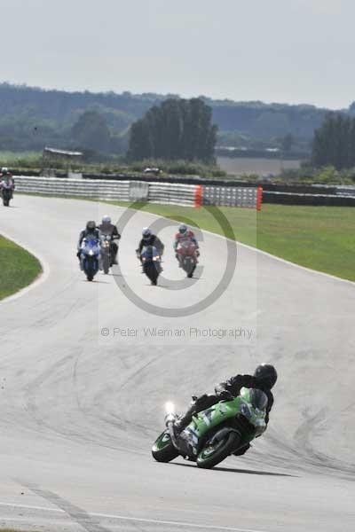 Motorcycle action photographs;Trackday digital images;event digital images;eventdigitalimages;no limits trackday;peter wileman photography;snetterton;snetterton circuit norfolk;snetterton photographs;trackday;trackday photos