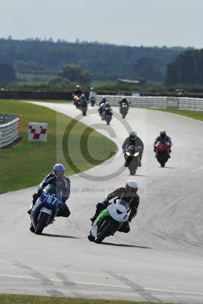 Motorcycle action photographs;Trackday digital images;event digital images;eventdigitalimages;no limits trackday;peter wileman photography;snetterton;snetterton circuit norfolk;snetterton photographs;trackday;trackday photos