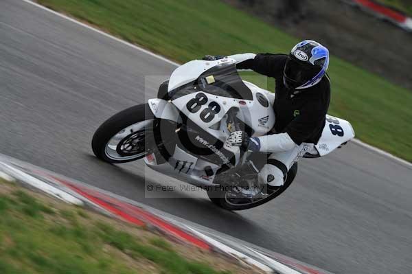 Motorcycle action photographs;Trackday digital images;event digital images;eventdigitalimages;no limits trackday;peter wileman photography;snetterton;snetterton circuit norfolk;snetterton photographs;trackday;trackday photos