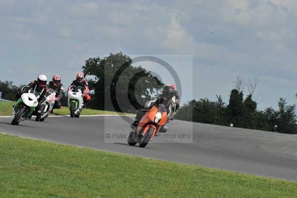 Motorcycle action photographs;Trackday digital images;event digital images;eventdigitalimages;no limits trackday;peter wileman photography;snetterton;snetterton circuit norfolk;snetterton photographs;trackday;trackday photos