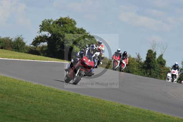 Motorcycle action photographs;Trackday digital images;event digital images;eventdigitalimages;no limits trackday;peter wileman photography;snetterton;snetterton circuit norfolk;snetterton photographs;trackday;trackday photos