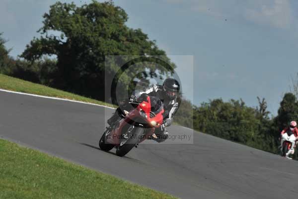 Motorcycle action photographs;Trackday digital images;event digital images;eventdigitalimages;no limits trackday;peter wileman photography;snetterton;snetterton circuit norfolk;snetterton photographs;trackday;trackday photos
