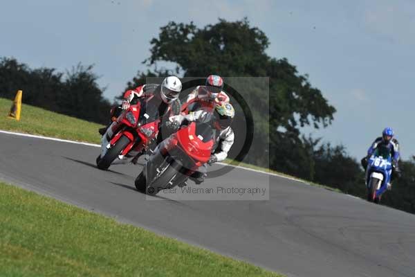 Motorcycle action photographs;Trackday digital images;event digital images;eventdigitalimages;no limits trackday;peter wileman photography;snetterton;snetterton circuit norfolk;snetterton photographs;trackday;trackday photos
