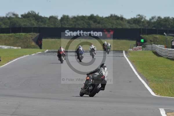 Motorcycle action photographs;Trackday digital images;event digital images;eventdigitalimages;no limits trackday;peter wileman photography;snetterton;snetterton circuit norfolk;snetterton photographs;trackday;trackday photos