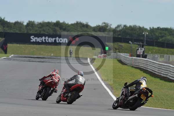Motorcycle action photographs;Trackday digital images;event digital images;eventdigitalimages;no limits trackday;peter wileman photography;snetterton;snetterton circuit norfolk;snetterton photographs;trackday;trackday photos