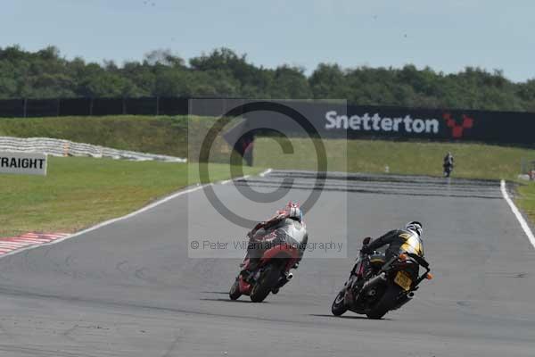 Motorcycle action photographs;Trackday digital images;event digital images;eventdigitalimages;no limits trackday;peter wileman photography;snetterton;snetterton circuit norfolk;snetterton photographs;trackday;trackday photos
