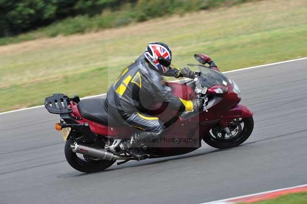 Motorcycle action photographs;Trackday digital images;event digital images;eventdigitalimages;no limits trackday;peter wileman photography;snetterton;snetterton circuit norfolk;snetterton photographs;trackday;trackday photos