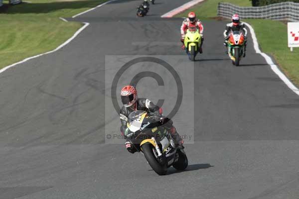 Motorcycle action photographs;Trackday digital images;event digital images;eventdigitalimages;no limits trackday;oulton park;oulton park circuit cheshire;oulton park photographs;peter wileman photography;trackday;trackday photos