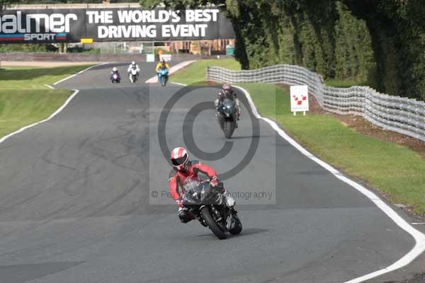 Motorcycle action photographs;Trackday digital images;event digital images;eventdigitalimages;no limits trackday;oulton park;oulton park circuit cheshire;oulton park photographs;peter wileman photography;trackday;trackday photos