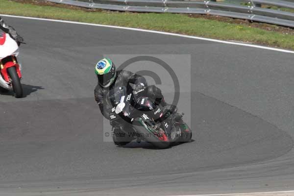 Motorcycle action photographs;Trackday digital images;event digital images;eventdigitalimages;no limits trackday;oulton park;oulton park circuit cheshire;oulton park photographs;peter wileman photography;trackday;trackday photos