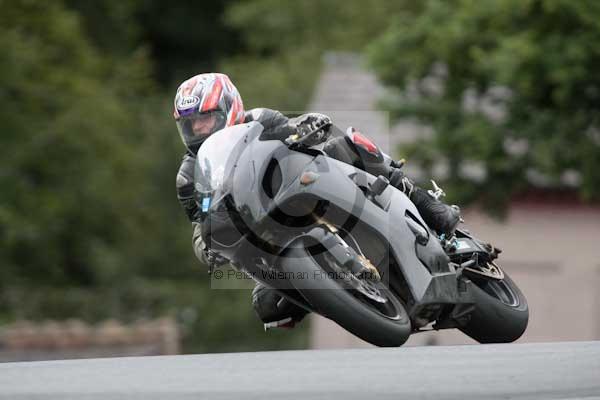 Motorcycle action photographs;Trackday digital images;event digital images;eventdigitalimages;no limits trackday;oulton park;oulton park circuit cheshire;oulton park photographs;peter wileman photography;trackday;trackday photos