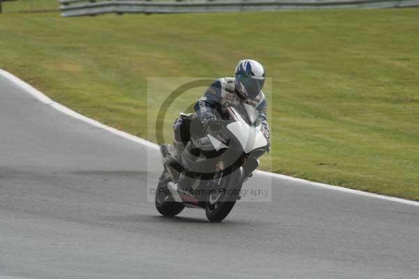 Motorcycle action photographs;Trackday digital images;event digital images;eventdigitalimages;no limits trackday;oulton park;oulton park circuit cheshire;oulton park photographs;peter wileman photography;trackday;trackday photos